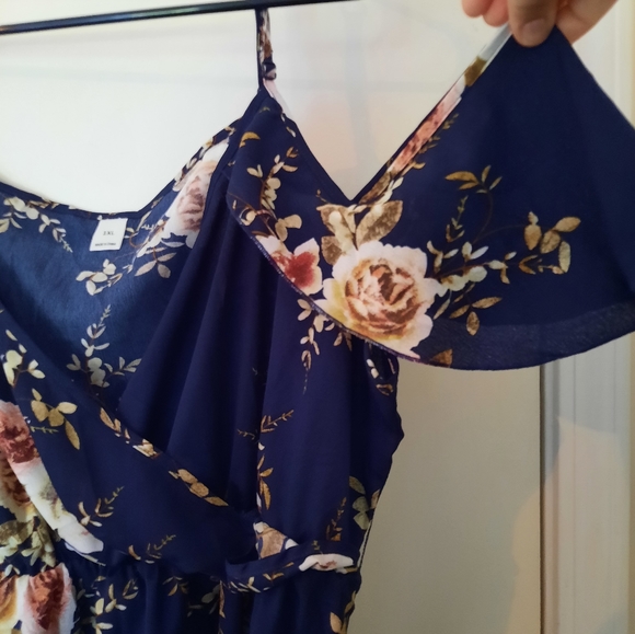 Navy floral dress size 1x - Picture 2 of 5